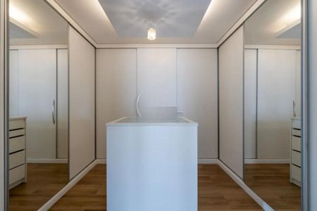 Apartamento para alugar com 300m², 5 quartos e 5 vagas