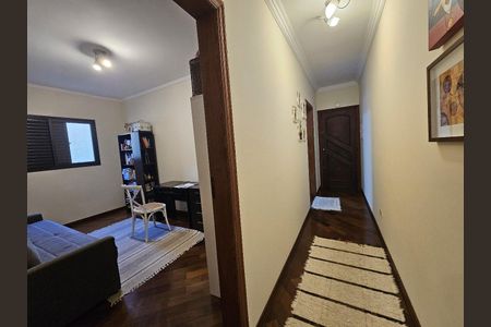 Apartamento à venda com 99m², 3 quartos e 2 vagasCorredor
