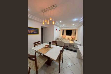 Apartamento para alugar com 86m², 3 quartos e 1 vaga Apartamento para alugar com 86m², 3 quartos e 1 vagaSala