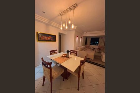 Apartamento para alugar com 86m², 3 quartos e 1 vaga Apartamento para alugar com 86m², 3 quartos e 1 vagaSala