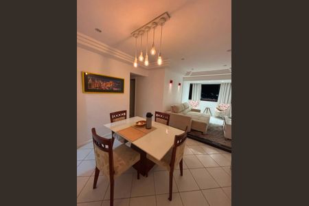 Apartamento para alugar com 86m², 3 quartos e 1 vaga Apartamento para alugar com 86m², 3 quartos e 1 vagaSala