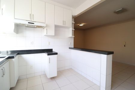 Apartamento para alugar com 70m², 3 quartos e 2 vagasCozinha
