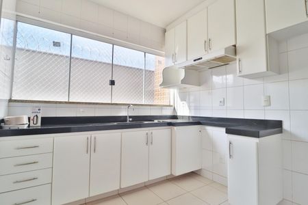 Apartamento para alugar com 70m², 3 quartos e 2 vagasCozinha
