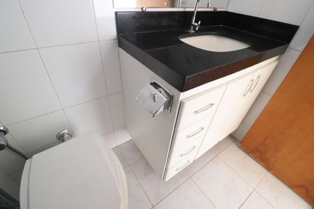 Apartamento para alugar com 70m², 3 quartos e 2 vagasBanheiro do Quarto 3