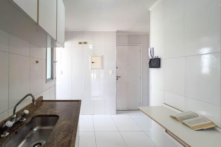 Apartamento à venda com 57m², 2 quartos e sem vaga Apartamento à venda com 57m², 2 quartos e sem vagaCozinha