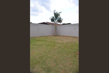 Casa à venda com 462m², 5 quartos e 4 vagas Casa à venda com 462m², 5 quartos e 4 vagasÁrea Externa