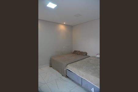 Casa à venda com 462m², 5 quartos e 4 vagas Casa à venda com 462m², 5 quartos e 4 vagasQuarto