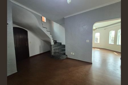 Casa à venda com 319m², 3 quartos e 5 vagas Casa à venda com 319m², 3 quartos e 5 vagasFoto 04
