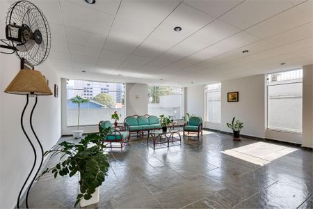Apartamento à venda com 103m², 2 quartos e 1 vaga