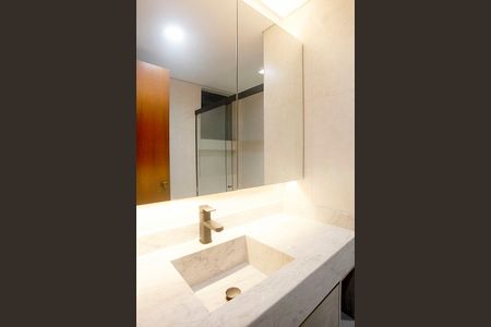 Apartamento à venda com 232m², 3 quartos e 2 vagasBanheiro 2