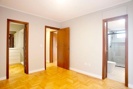 Apartamento à venda com 232m², 3 quartos e 2 vagasQuarto 1 Suíte