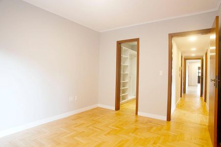 Apartamento à venda com 232m², 3 quartos e 2 vagasQuarto 1 Suíte