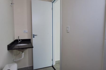 Apartamento à venda com 56m², 2 quartos e 2 vagasBanheiro da Suíte