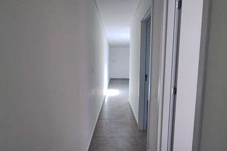 Apartamento à venda com 56m², 2 quartos e 2 vagasCorredor 
