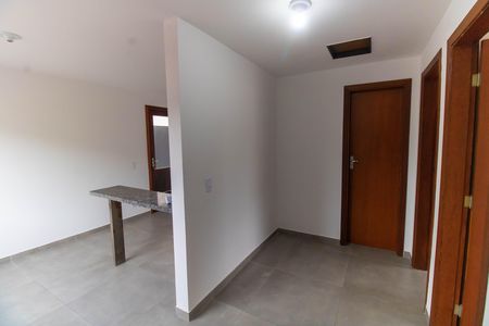 Sala e Cozinha  de casa para alugar com 2 quartos, 70m² em Engenho do Mato, Niterói