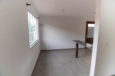 Sala e Cozinha  de casa para alugar com 2 quartos, 70m² em Engenho do Mato, Niterói