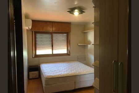 Quarto 1 de apartamento para alugar com 2 quartos, 65m² em Passo d’Areia, Porto Alegre