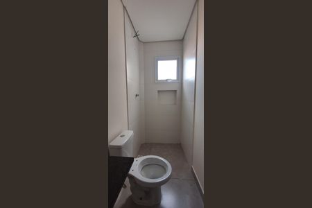 Apartamento à venda com 56m², 2 quartos e 2 vagas Apartamento à venda com 56m², 2 quartos e 2 vagasBanheiro da Suíte