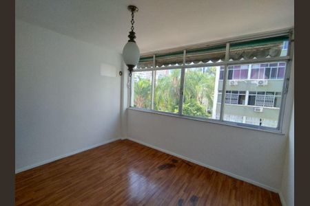 Apartamento à venda com 75m², 2 quartos e 1 vaga