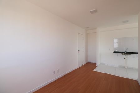 Apartamento à venda com 41m², 2 quartos e 1 vaga Apartamento à venda com 41m², 2 quartos e 1 vagaSala