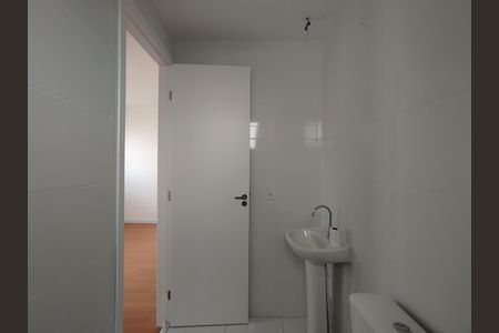Apartamento à venda com 41m², 2 quartos e 1 vaga Apartamento à venda com 41m², 2 quartos e 1 vagaBanheiro