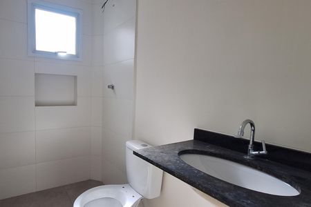 Apartamento à venda com 57m², 2 quartos e 1 vaga Apartamento à venda com 57m², 2 quartos e 1 vagaBanheiro