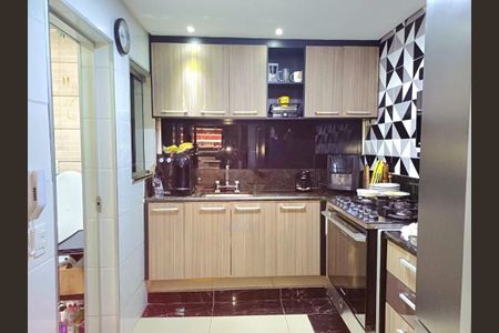 Casa à venda com 67m², 2 quartos e 2 vagas