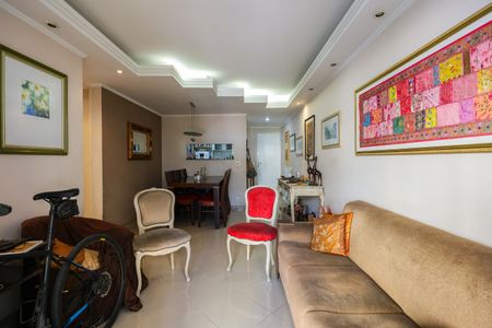 Sala de apartamento para alugar com 3 quartos, 75m² em Super Quadra Morumbi, São Paulo
