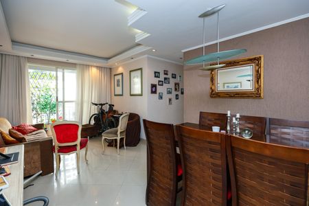 Sala de apartamento para alugar com 3 quartos, 75m² em Super Quadra Morumbi, São Paulo