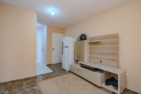 Sala de apartamento para alugar com 2 quartos, 55m² em Rubem Berta, Porto Alegre