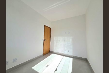 Casa à venda com 130m², 3 quartos e 2 vagasQuarto