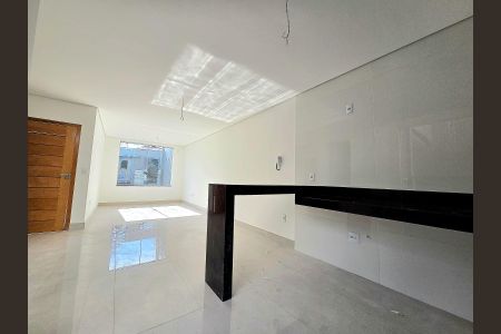 Casa à venda com 130m², 3 quartos e 2 vagasCozinha