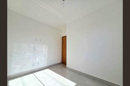 Casa à venda com 130m², 3 quartos e 2 vagasQuarto