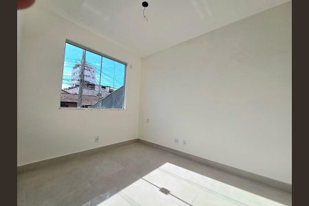 Casa à venda com 130m², 3 quartos e 2 vagasQuarto