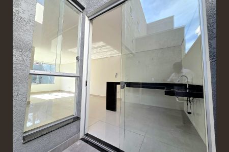Casa à venda com 130m², 3 quartos e 2 vagasCozinha