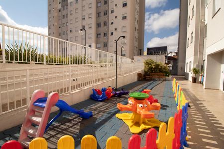 Apartamento à venda com 41m², 1 quarto e sem vagaÁrea comum - Playground