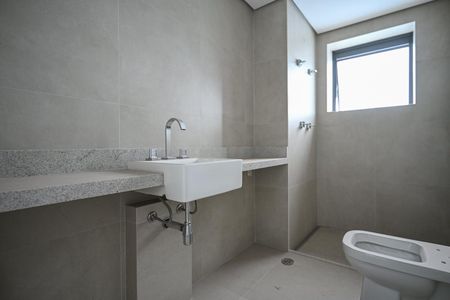 Apartamento para alugar com 140m², 3 quartos e 2 vagasBanheiro da Suíte  2