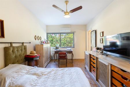 Casa à venda com 3 quartos, 186m² em Campo Belo, São Paulo