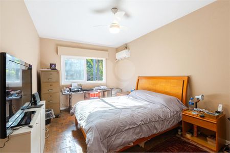 Casa à venda com 3 quartos, 186m² em Campo Belo, São Paulo