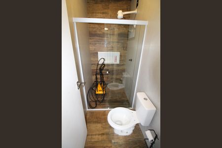 Casa de condomínio para alugar com 376m², 5 quartos e 4 vagasPiscina Banheiro