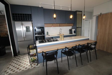 Casa de condomínio para alugar com 376m², 5 quartos e 4 vagasCozinha