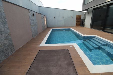 Casa de condomínio para alugar com 376m², 5 quartos e 4 vagasPiscina