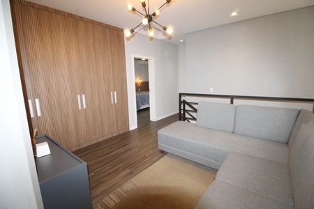 Casa de condomínio para alugar com 376m², 5 quartos e 4 vagasSala 2