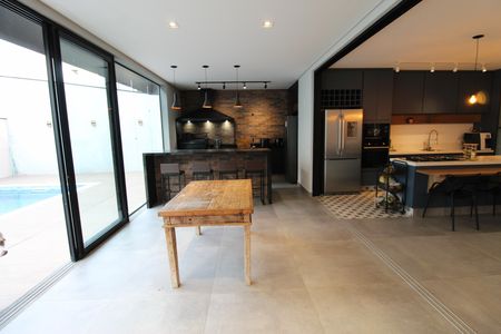 Casa de condomínio para alugar com 376m², 5 quartos e 4 vagasÁrea gourmet