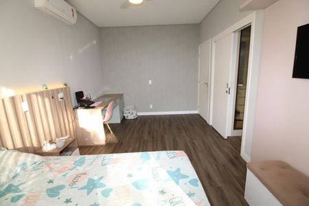 Casa de condomínio para alugar com 376m², 5 quartos e 4 vagasSuíte 1