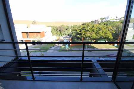 Casa de condomínio para alugar com 376m², 5 quartos e 4 vagasSuíte 2