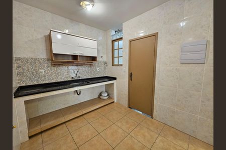 Casa de condomínio à venda com 61m², 2 quartos e 1 vagaCozinha 