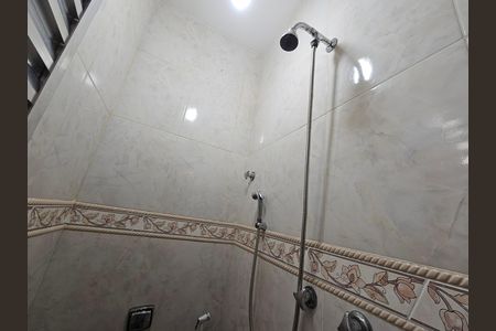 Casa de condomínio à venda com 61m², 2 quartos e 1 vagaBanheiro de serviço 