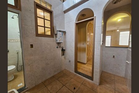 Casa de condomínio à venda com 61m², 2 quartos e 1 vagaÁrea de Serviço