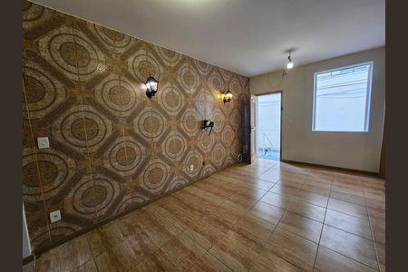 Sala de casa de condomínio à venda com 2 quartos, 61m² em Tijuca, Rio de Janeiro